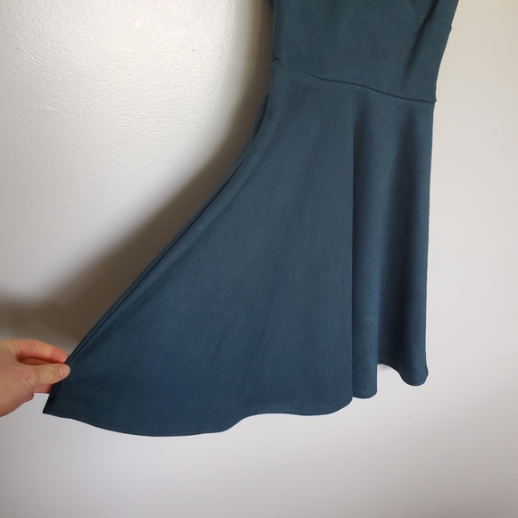 EUC Dex Mini Dress Fit and Flare - Size Small - Teal - Velvet - Picture 5 of 7
